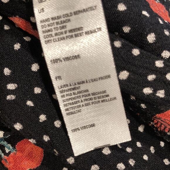 Amuse Society Black Cherry Crop Tank Top Large NWT - Picture 8 of 8